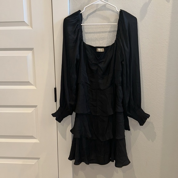 EUC Altar’d State Brand Layered Ruffle Long Sleeve Black Dress LBD Size XL - Picture 3 of 14